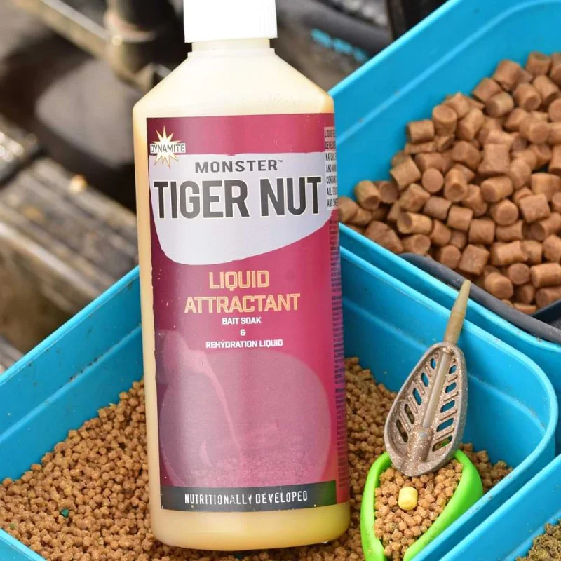 Течен ароматизатор DYNAMITE BAITS Monster Tigernut Re-hydration Liquid 500ml