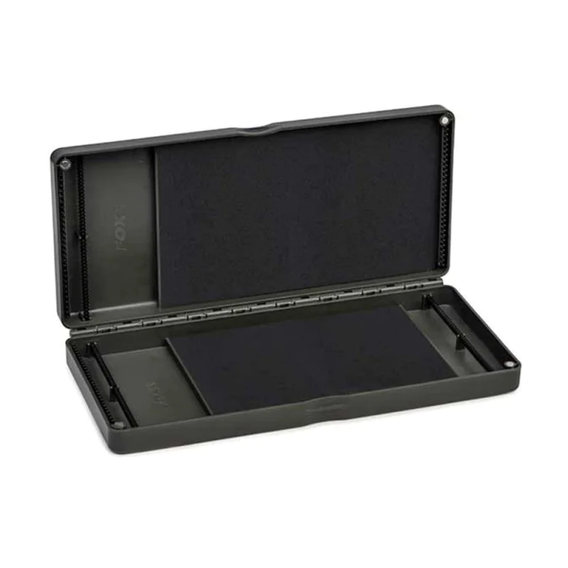 Класьор FOX Edges Medium Rig Box Inc 50 pins