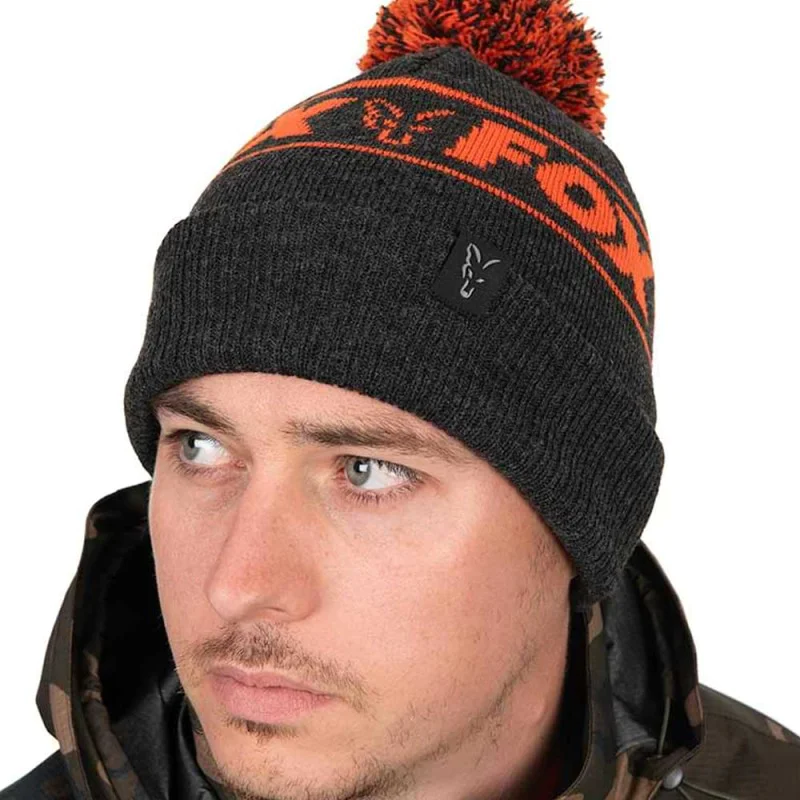 Зимна шапка FOX Collection Bobbles - Black and Orange