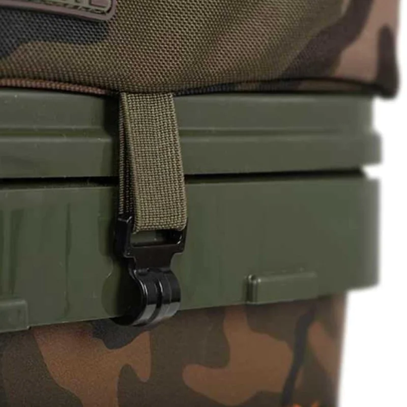 Възглавница за кофа FOX Camolite Bucket Cushion