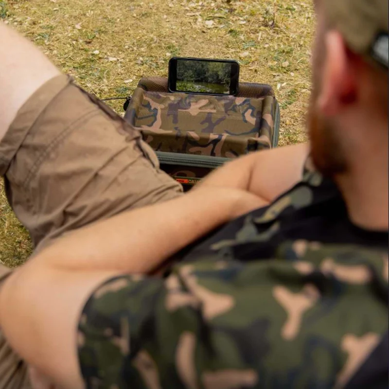 Чанта за аксесоари FOX Camolite Gadget Safe Deluxe