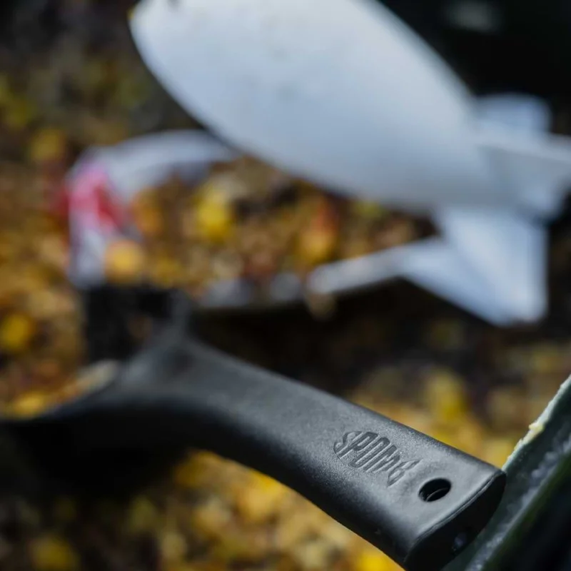 Лопатка FOX Spomb Scoop Black