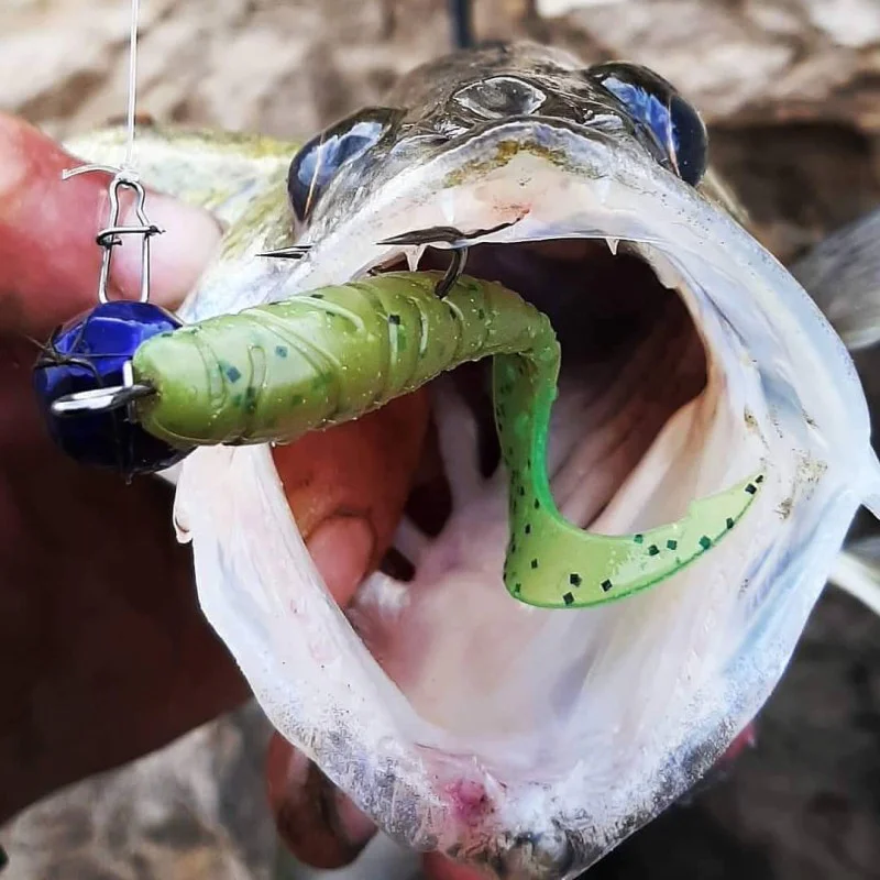 Силиконова примамка FISHUP Mighty Grub 4.5 inch