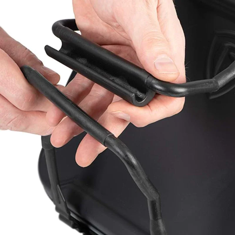 Чанта за аксесоари FOX RAGE Medium Camo Welded Bag