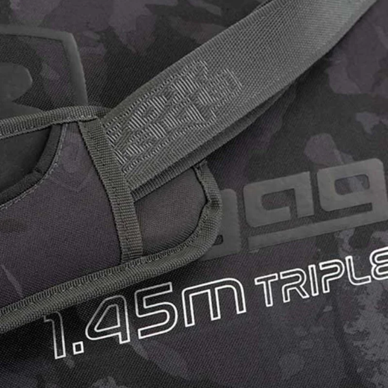 Твърд калъф FOX RAGE Voyager Hard Rod Sleeve Triple 1.45m