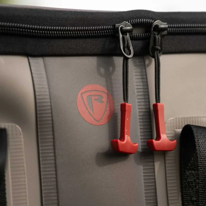 Чанта FOX RAGE Pro Series XL Welded Bag