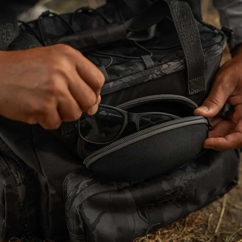 Чанта FOX RAGЕ Voyager Camo Medium Tackle Bag