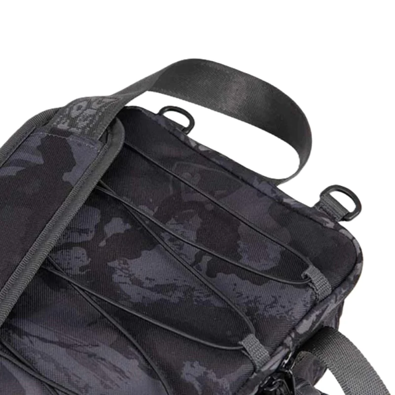 Чанта FOX RAGЕ Voyager Camo Medium Tackle Bag