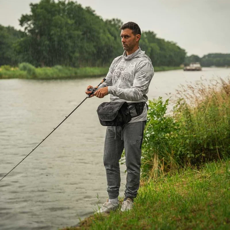 Чанта FOX RAGЕ Voyager Camo Belt Carryall