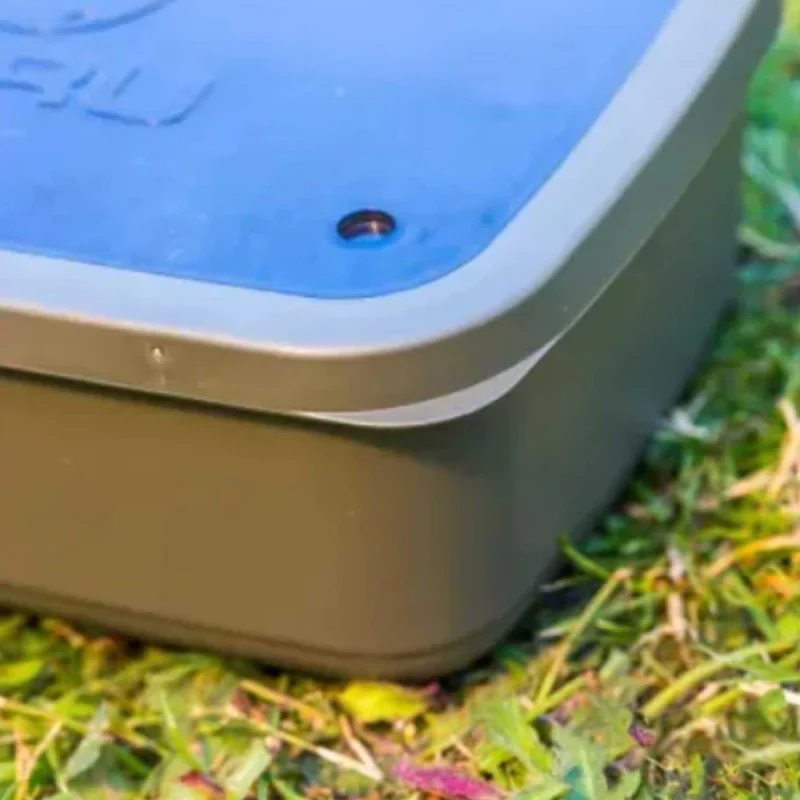 Кутия за стръв GURU Bait Box Solid Lid (Green) 5.3 pint