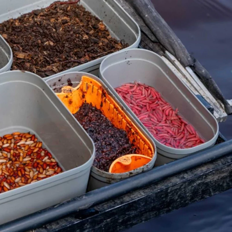 Кутия за стръв GURU Conti Bait Box 1.1 Pint Grey