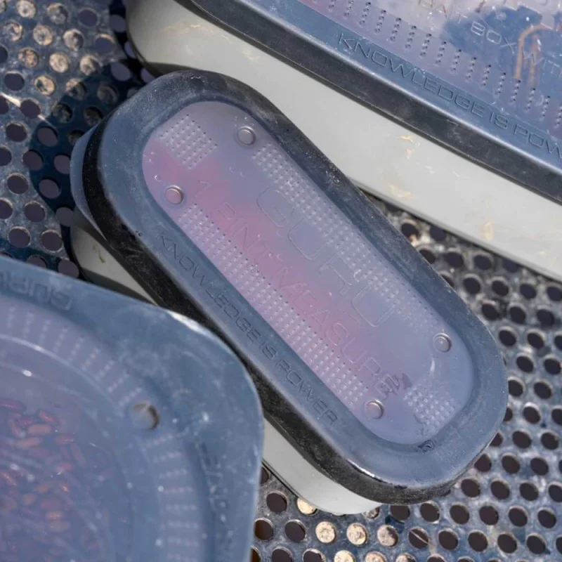 Кутия за стръв GURU Conti Bait Box 1.1 Pint Grey