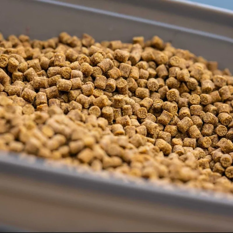 Кутия за стръв GURU Conti Bait Box 2.2 Pint Grey