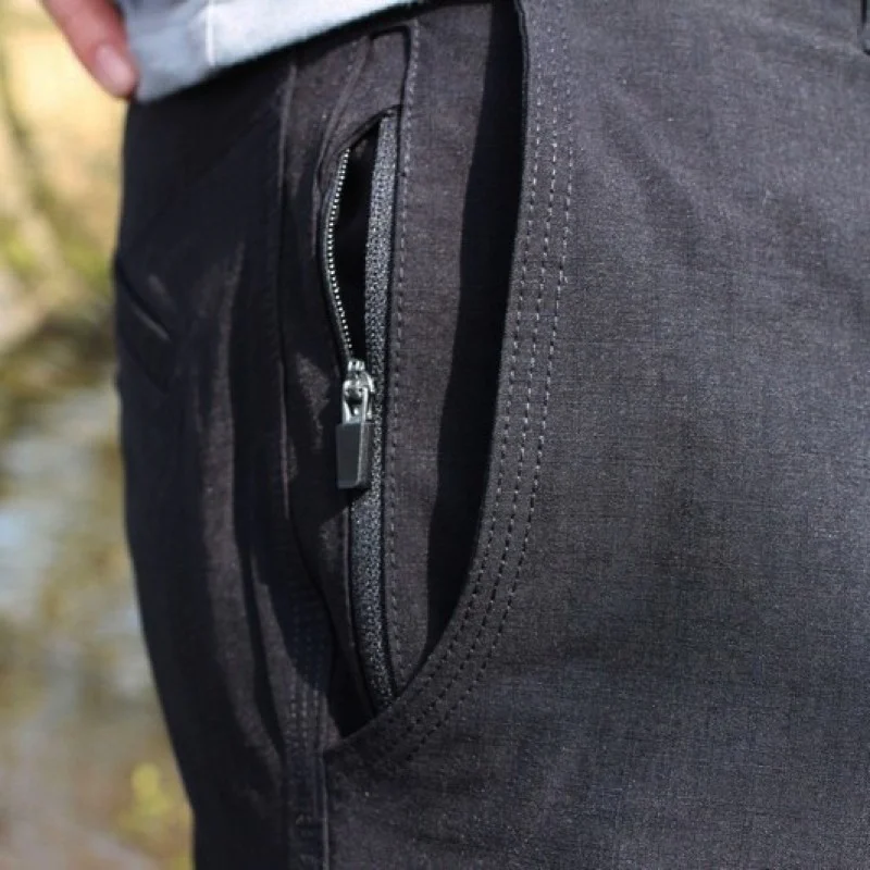 Къси панталони GURU Black Shorts