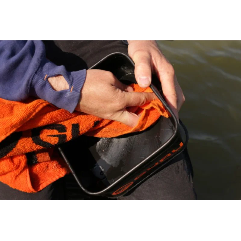 Футер-кофа за захранкаи GURU Fusion 400 Bait Pro and Bait Pro 300 Combo