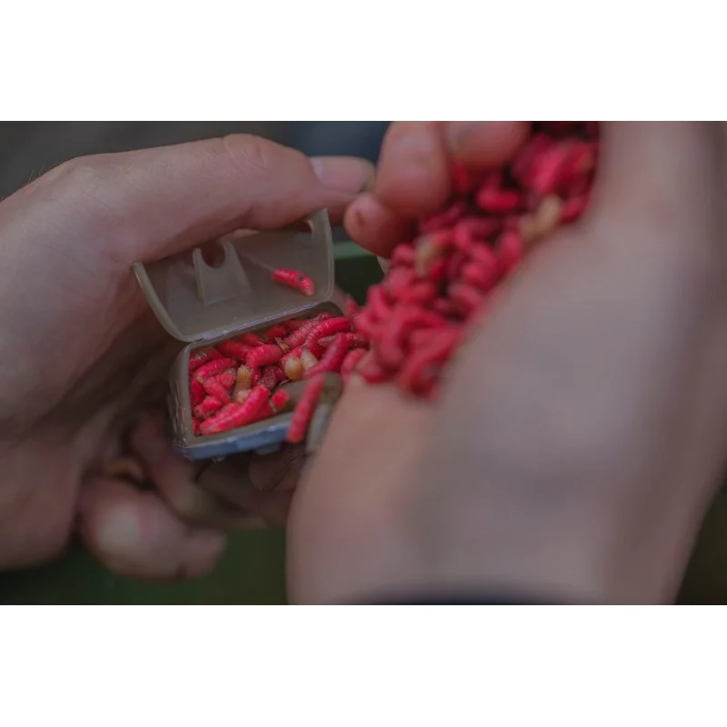 Хранилка за червей GURU Maggot Feeder