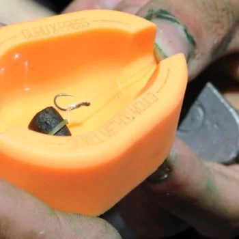 Преса за метод хранилка GURU X-Press Method Mould