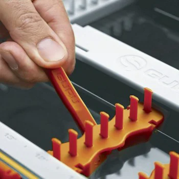 Класьор за поводи GURU Rig Case XL