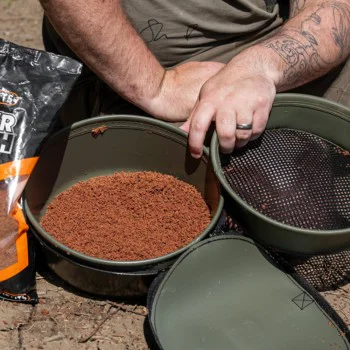 Футер-кофа за захранка със сито KORUM EVA Solid Groundbait Bowl