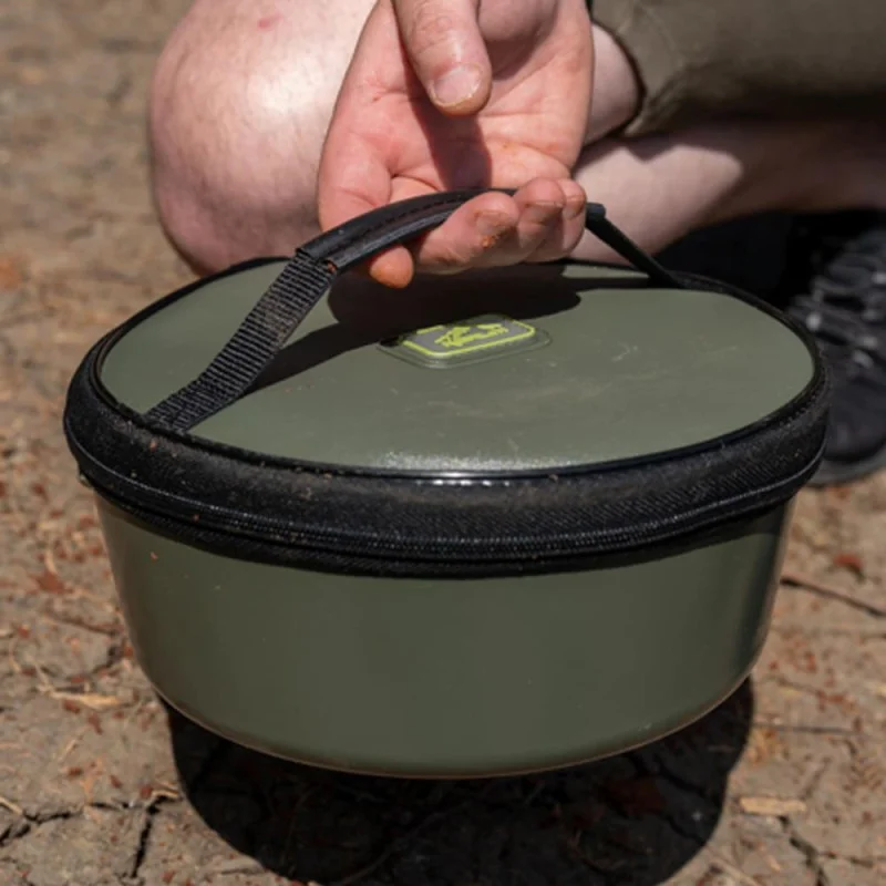 Футер-кофа за захранка със сито KORUM EVA Solid Groundbait Bowl