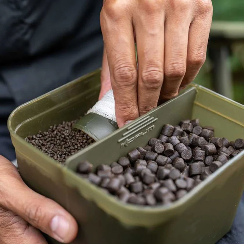 Кутия за стръв KORUM Divided Bait Tub - 2Pt/1.13L