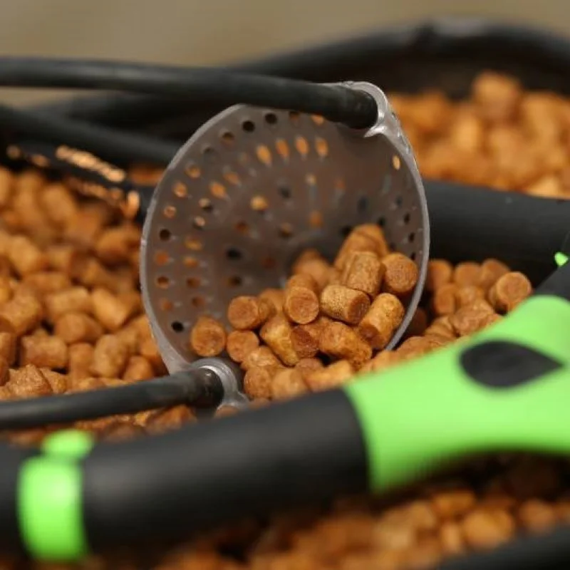 Пелети MAINLINE Match Activated Carp Ceel Pellets 1kg