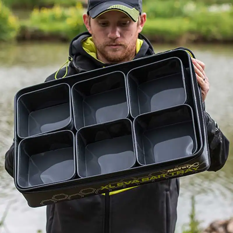 Чанта за стръв MATRIX XL Eva Bait Tray With 6 Tubs