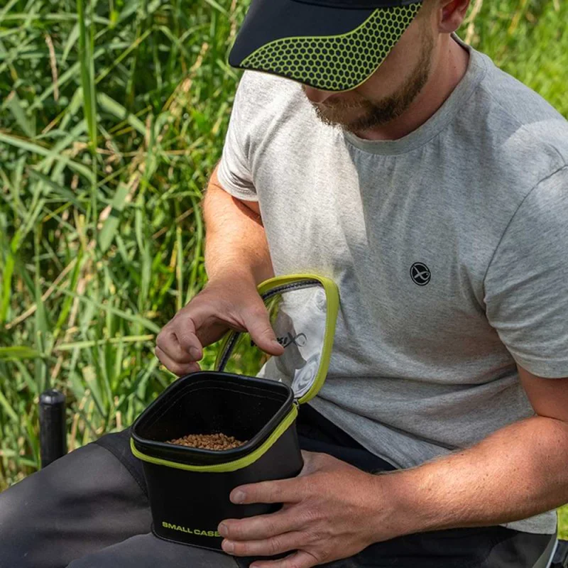 Кутия за аксесоари MATRIX Small EVA Case 140