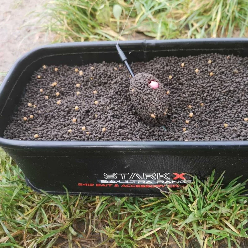 Контейнер за стръв NYTRO Starkx 2412 EVA Bait and Accessory Container Medium