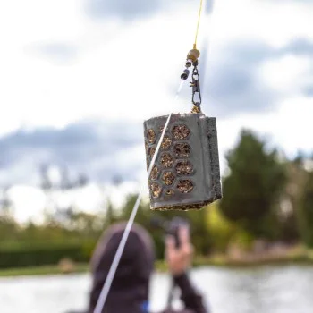 Фидер хранилка PRESTON Hexmesh Plastic Cage Feeder - Medium