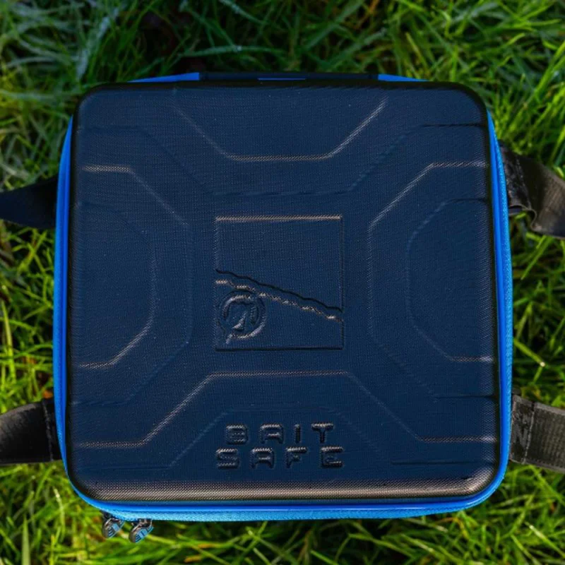 Чанта за стръв PRESTON Hardcase Bait Safe
