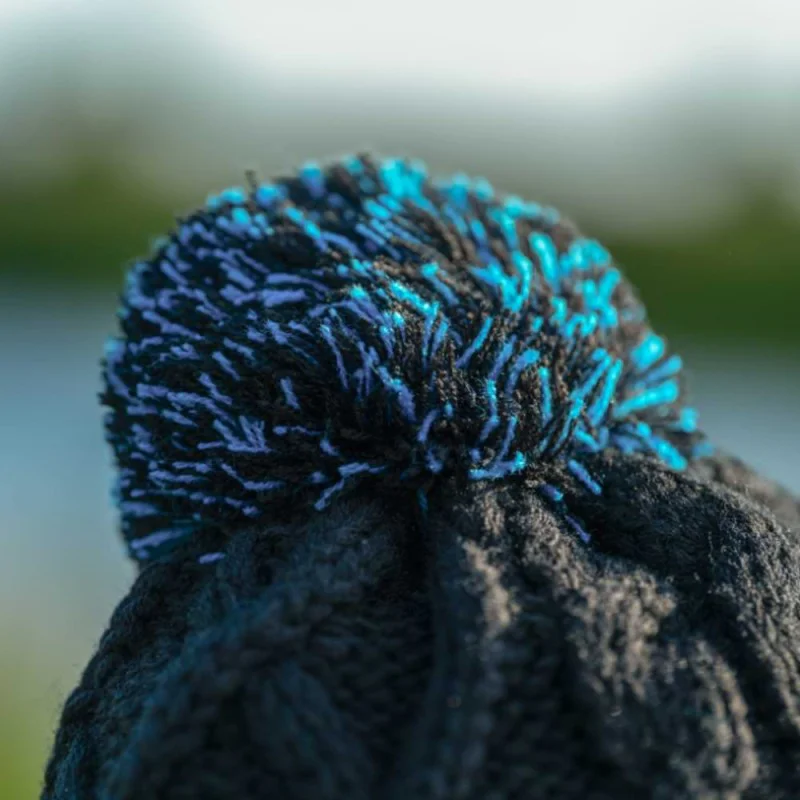 Зимна шапка PRESTON Knitted Bobble