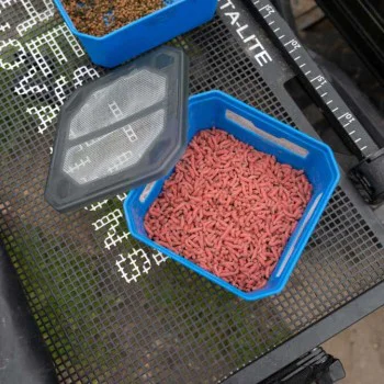 Кутия за стръв PRESTON 3 Pint Venta Window Tub