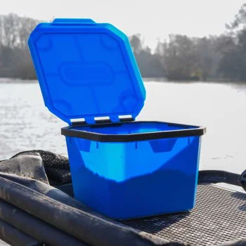 Кутия за стръв PRESTON 3 Pint Flip Lid Bait Tub