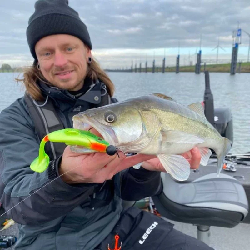 Силиконова примамка QUANTUM Bisswunder 30g 16cm 2pcs