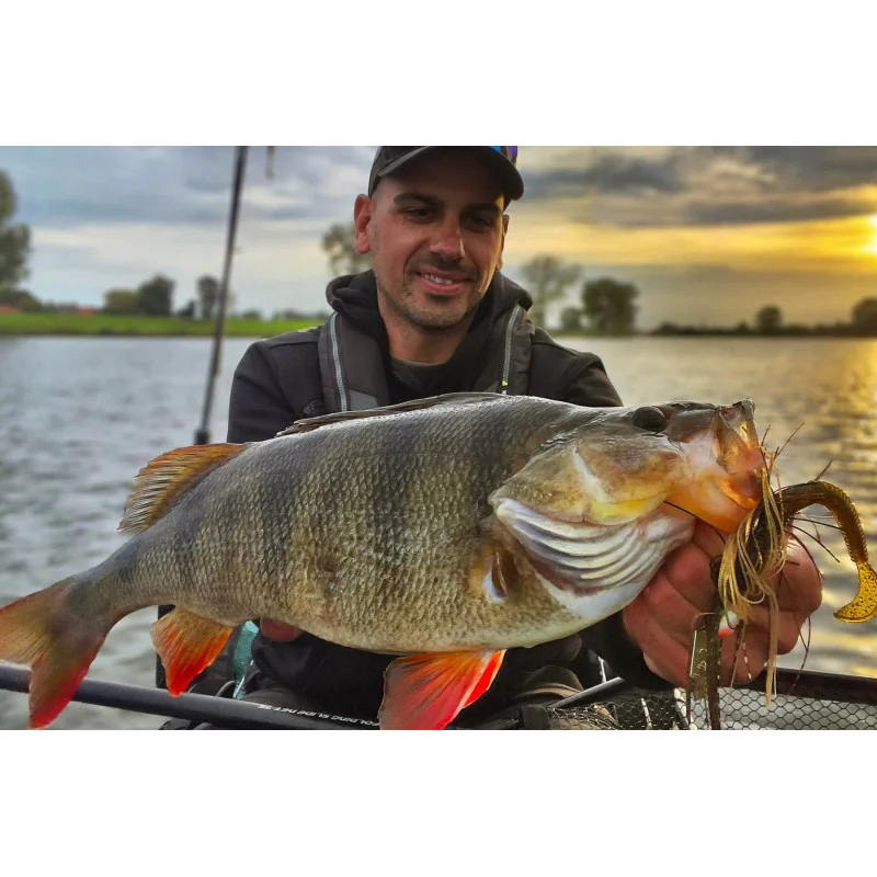 Силиконова примамка SPRO Scent Insta Worm 11cm 5g