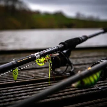 Спининг въдица SAVAGE GEAR SG2 Medium Game 8.10ft 2.69m XF 15-45G MH