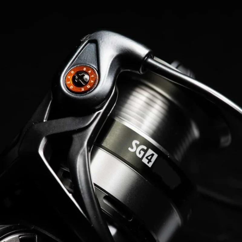 Макара преден аванс SAVAGE GEAR SG4 2500 FD and Graphite Spare Spool