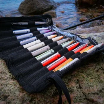 Класьор за джигове SAVAGE GEAR Roll Up Pouch Holds 12cm up to 15cm