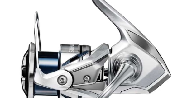 SHIMANO 23 STRADIC 2500 SHG 右巻き SHIMANO 23 STRADIC 2500 SHG 右