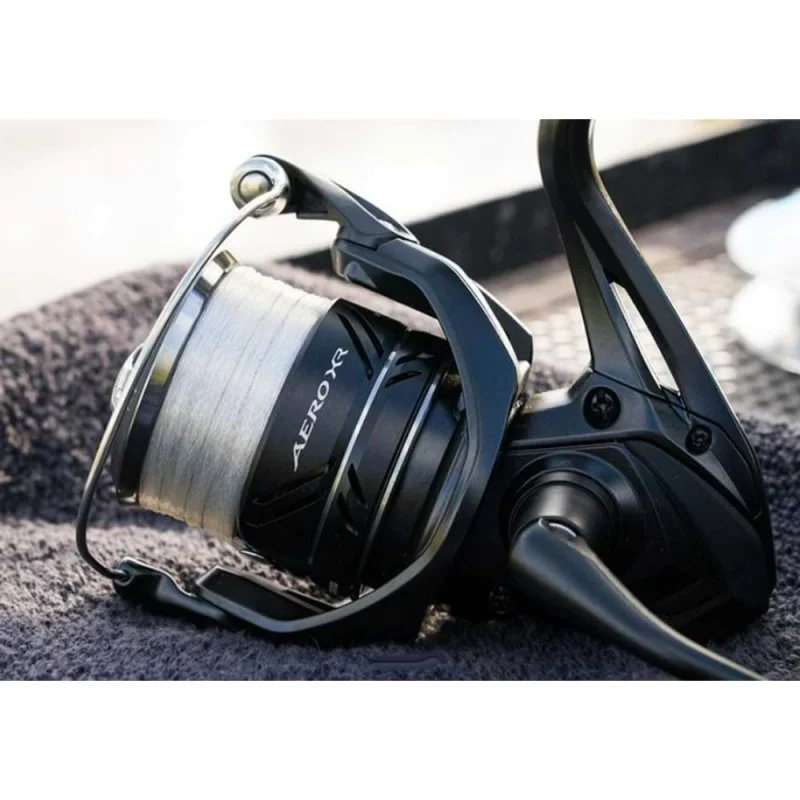 Макара преден аванс SHIMANO Aero XR C3000 Ci4+