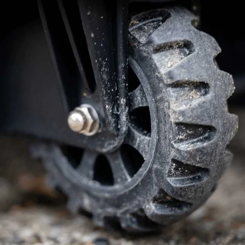 Куфар с колела TROUT MASTER Sit N Fish Caddy