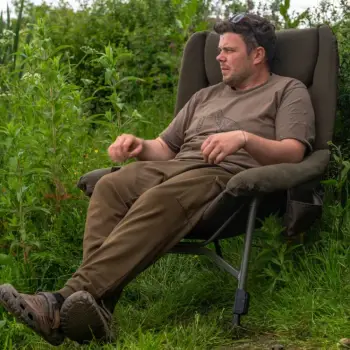 AVID CARP Benchmark Ultra Cozy Chair