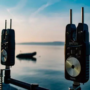 DELPHIN Briton 4+1 set bait alarm