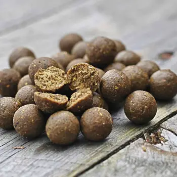DYNAMITE BAITS Hot Fish and GLM Boilie 26mm 350g