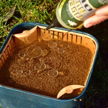 DYNAMITE BAITS Evolution Oils 300ml Monster Tiger Nuts