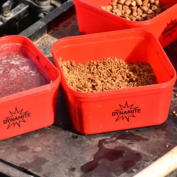 DYNAMITE BAITS Bait Box