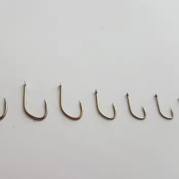 KAMASAN B911 X-strong Barbless Spade End