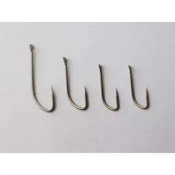 KAMASAN B610 X Strong Barbless Crystal