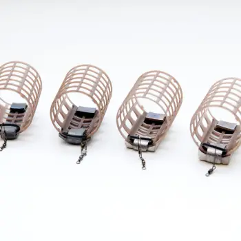 NISA Plastic Cage Feeders